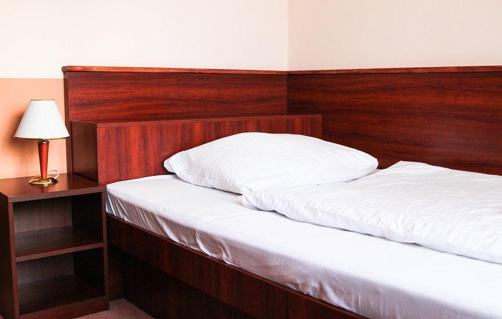 Hotel Inturprag Kültér fotó