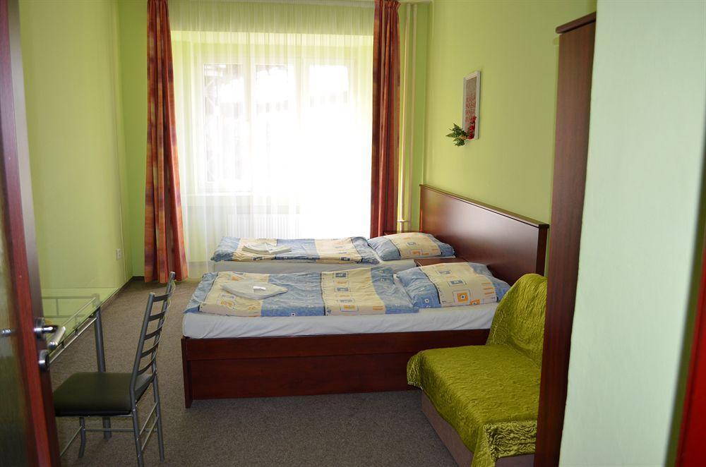 Hotel Inturprag Kültér fotó