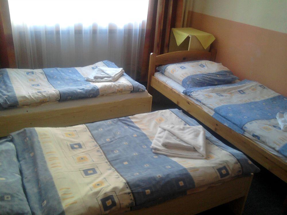 Hotel Inturprag Kültér fotó