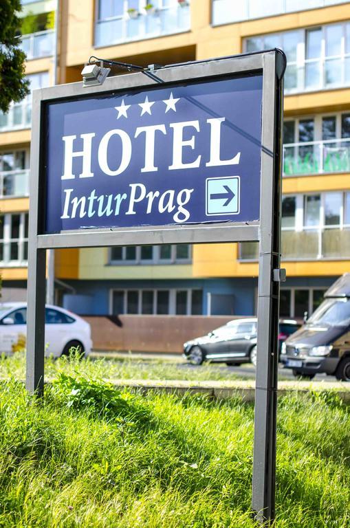 Hotel Inturprag Kültér fotó