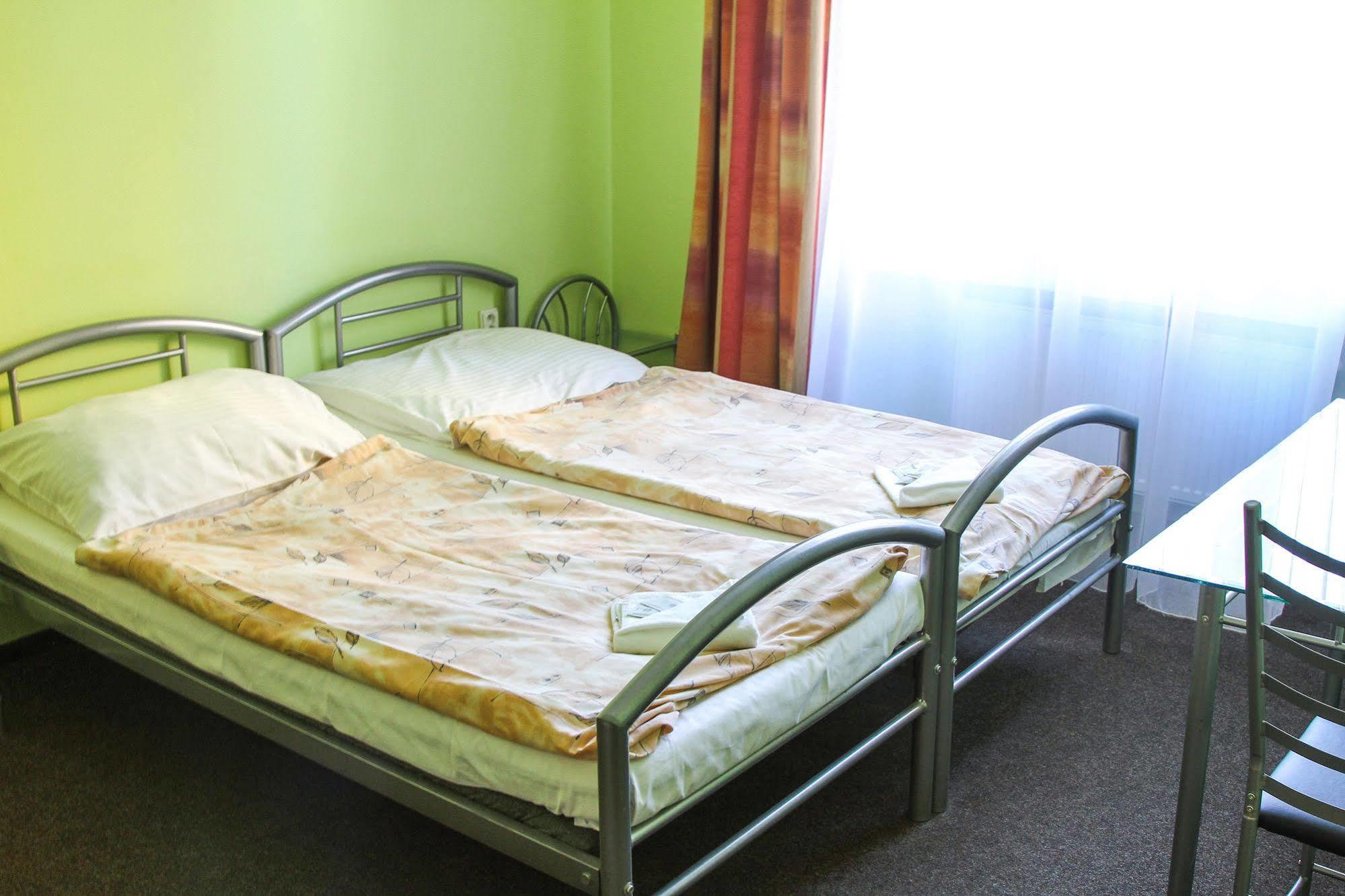 Hotel Inturprag Kültér fotó